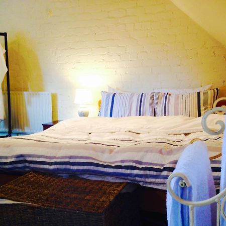 Nightingale'S Loft Panzió Ashbourne  Kültér fotó