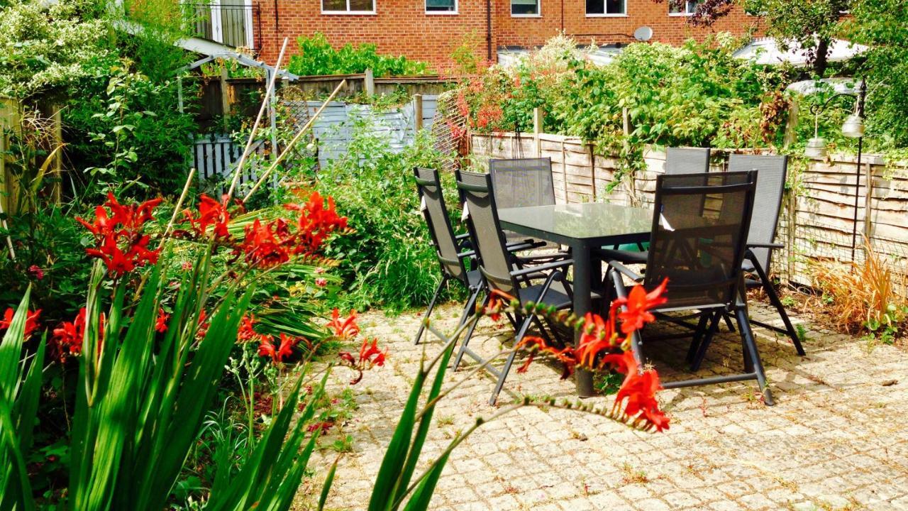 Nightingale'S Loft Panzió Ashbourne  Kültér fotó